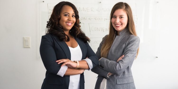 How to Improve Workplace DEI Through Payroll Management 