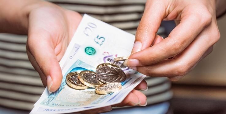 Quilter launches Cash Hub savings service for platform customers