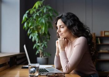 SMART Goals For Job Seekers (With Examples)