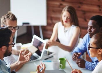 10 Ways Employees Can Be More Proactive At Work