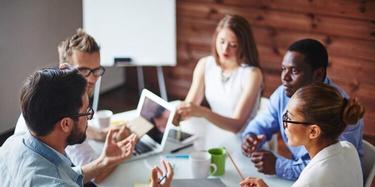 10 Ways Employees Can Be More Proactive At Work