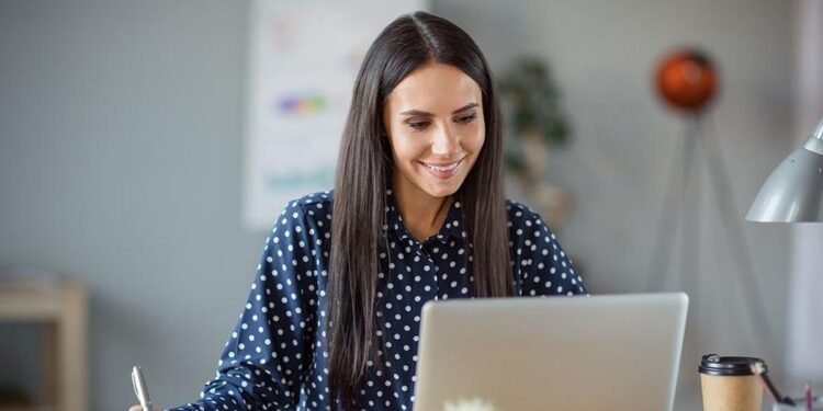 3 Easy Ways To Customize Your Resume For Each Job