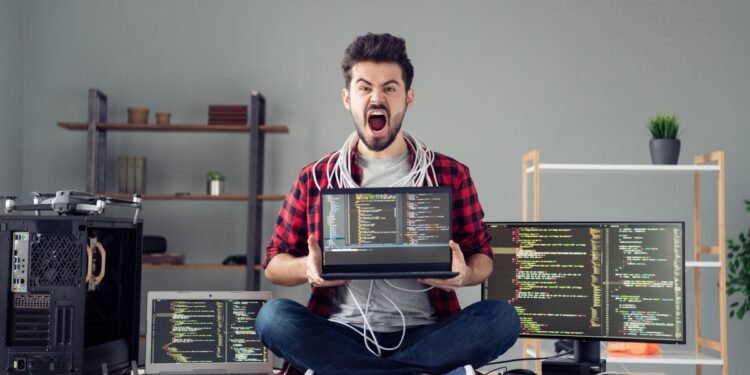 Broke Cyber Pros Flock to Cybercrime Side Hustles