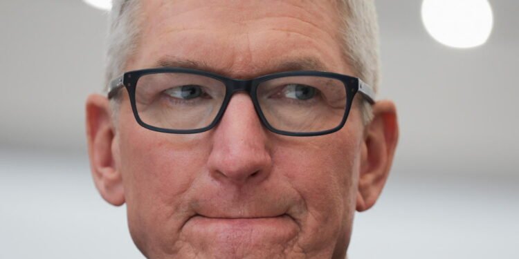 Justice Department files antitrust suit against Apple