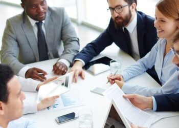 #1 Communication Sin That Hurts Your Career