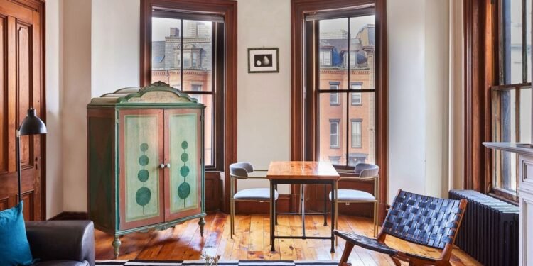 17 Best Airbnbs in Boston, From a Beacon Hill Townhouse to a Charlestown House Boat