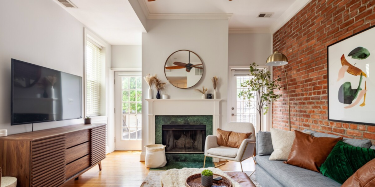 9 Best Airbnbs in Washington, DC, for Foodies, Families, and Historians