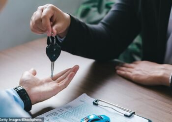 The customer was charged for a spare tyre which was apparently missing from the boot three weeks after returning the car
