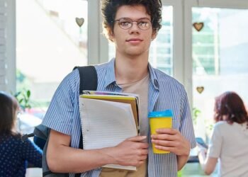 3 Things Recent College Grads Need To Do To Get A Job In 2024