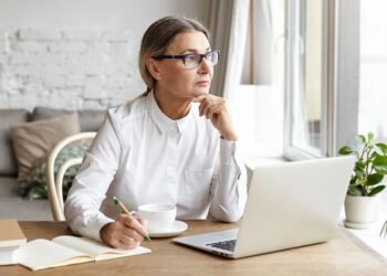 4 Signs It's Time To Leave Your Job