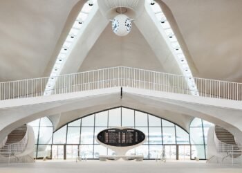 5 Best Airport Hotels in the World