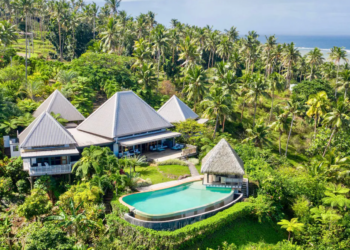 7 Fiji Villas That Feel Like You're on ‘Love Island’