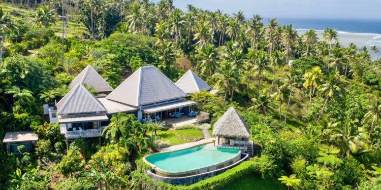 7 Fiji Villas That Feel Like You're on ‘Love Island’