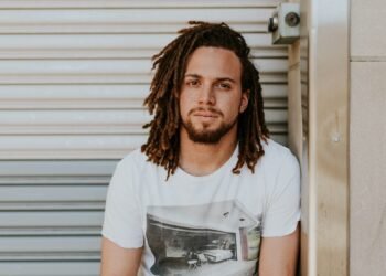 How to Cut Through Employer Branding Noise and Stand Out