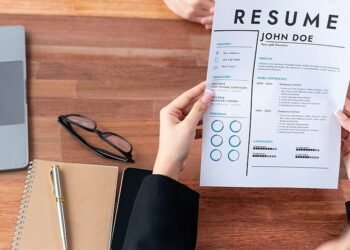 Why You Shouldn't Put MBA After Your Name On Your Resume