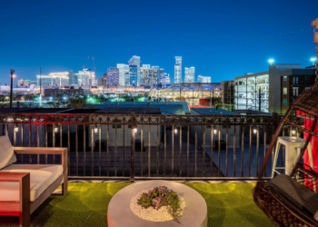 11 Best Airbnbs in Houston, Texas (2024)