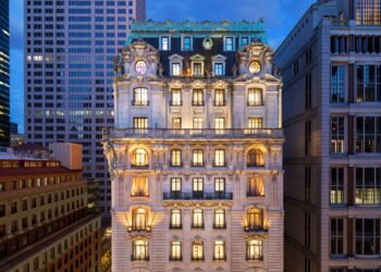 19 Best Midtown Manhattan Hotels (2024)