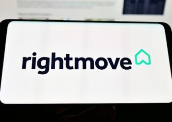BUSINESS LIVE: GDP growth stalls; Rightmove rejects £5.6bn REA bid; Boohoo write down on US shake-up