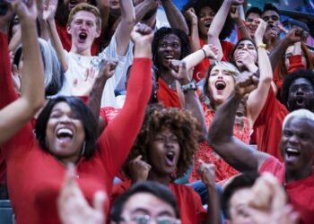 How To Score In-Demand Hotels During College Football Weekends