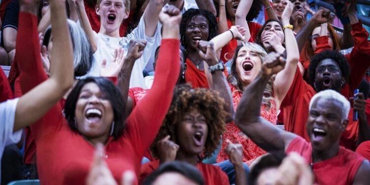 How To Score In-Demand Hotels During College Football Weekends