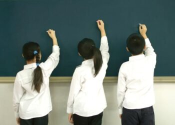 Class-Children-Education-School-Teaching-700.jpg