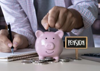 Putting off advice until decade before retirement could have ‘serious consequences’