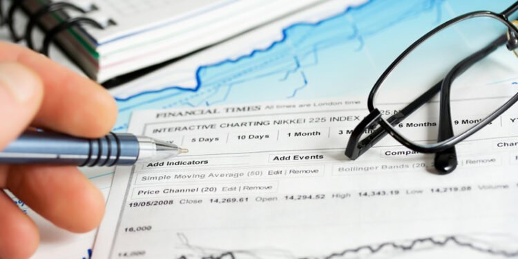 Stocks decline, US bond yields rise; investors assess US rate outlook By Reuters