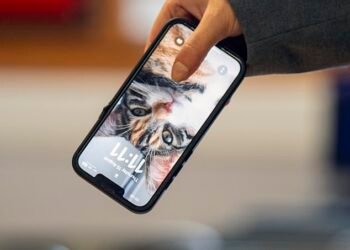 Don't leave an old phone in a drawer, far better to trade or cash it in to release some cash