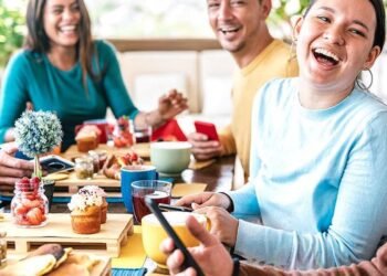 6 Ways To Deal With Family Asking About Your Job Search