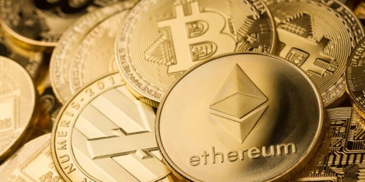 Michael Van De Poppe Says Bitcoin, Ethereum And Altcoins Close To The Point Where Investors Can 'Buy The Dip'