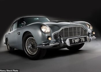 James Bond's iconic Aston Martin DB5. For investors keen to back a UK-listed car maker, there is but one choice: Aston Martin Lagonda Global Holdings