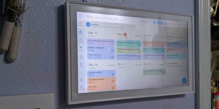 Review: How I Use the Skylight Calendar to Manage My Life