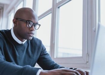 3 Things Your LinkedIn Profile Must Have In 2025