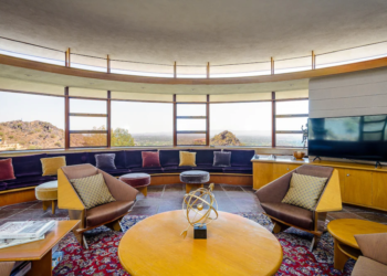 8 Frank Lloyd Wright Houses You Can Book on Airbnb