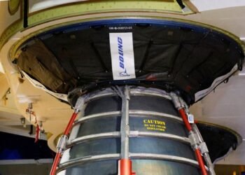 Boeing warns moon rocket program employees of layoffs