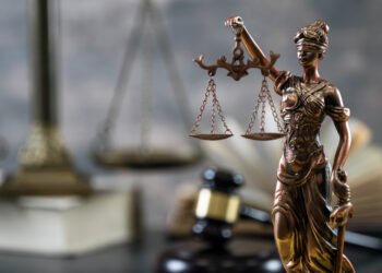 Cadwalader adds slew of credit expert partners