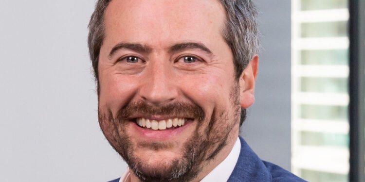 Alan MacDonald Investec