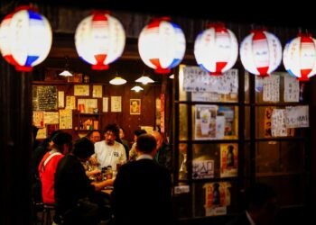 Japan's GDP beats forecasts as consumption, business spending perk up