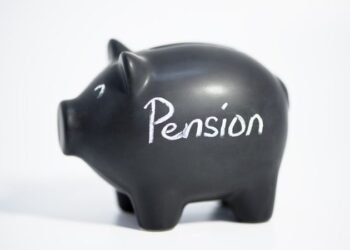 Pension transfer times fall as volumes increase, new data shows