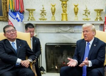 Trump seeks to reshape Asia's energy supplies with US gas
