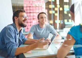 Workplace Transparency: What It Means & How To Foster It