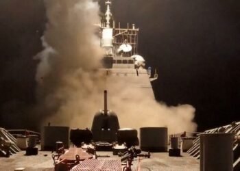 Strikes target Houthi military sites in Yemen's Taiz, witnesses say