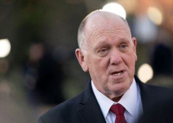 Trump officials defend use of wartime law to deport migrants