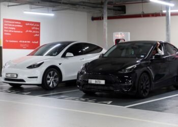 Analysis-In Saudi debut, Tesla faces desert heat, few chargers, but no Musk protests 