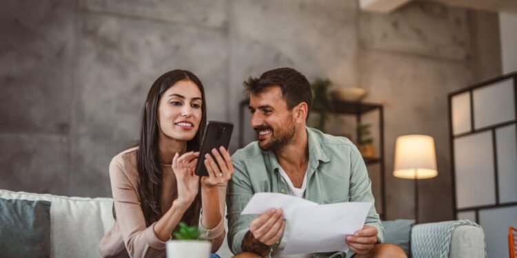 Honeydue App Review: A Free Budgeting Tool for Couples