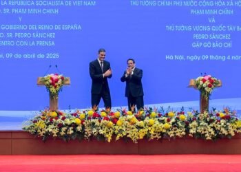 PMs of Vietnam, Spain stress importance of free trade as Trump tariffs hit