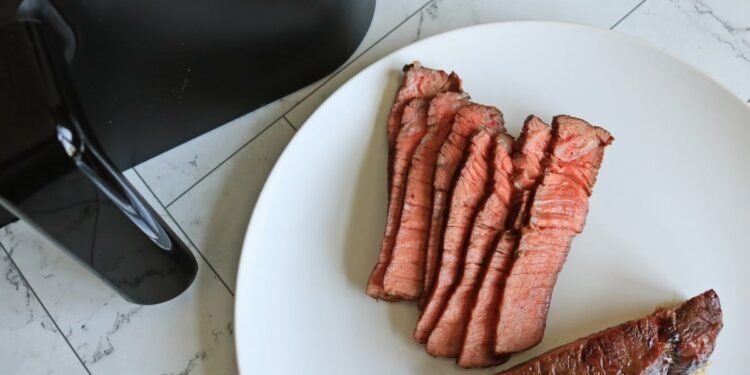 Reverse Searing a Steak Is Faster in the Air Fryer