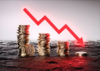 Varengold cuts profit guidance