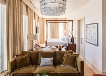 25 Best Hotels in Charleston for Lowcountry Charm