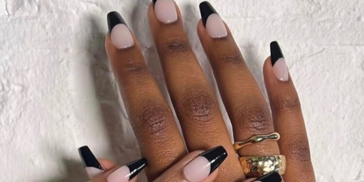 Everyone Is Getting A “Structured” Gel Manicure — Here’s Why
